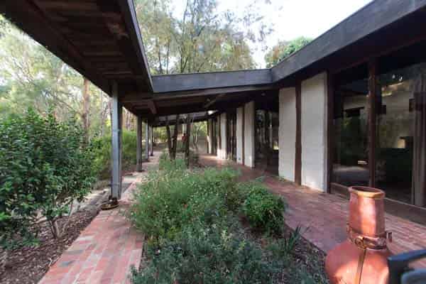 Johnston house, 19 Eucalyptus Rd Eltham. VIC 3095. Designed by Alistair Knox, plan dated July 1977, job number 982