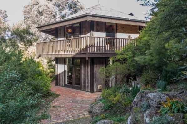 Diskin studio and store, 8 Stringybark Rd, Eltham. Vic 3095. Mud brick house designed by Alistair Knox, job number 544 plan dated 1970